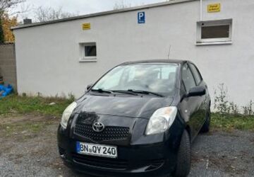 Toyota Yaris 89.000 km 4.900 &euro; Bonn 53123
