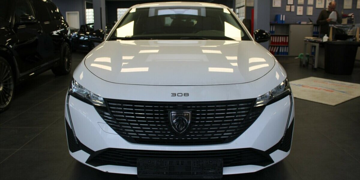 Peugeot 308 SW Hybrid 180 e-EAT8 Allure 87.708 km 18.980 &euro; Euskirchen 53881