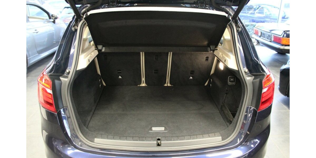 BMW 220 220d Active Tourer xDrive Aut. Luxury Line 83.700 km 16.980 &euro; Euskirchen 53881