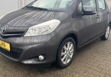 Toyota Yaris 164.300 km 5.900 &euro; Bornheim 53332