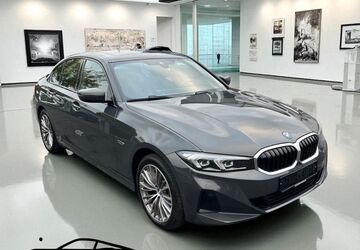BMW 330 85.000 km 32.990 &euro; Bonn OT Pützchen 53229