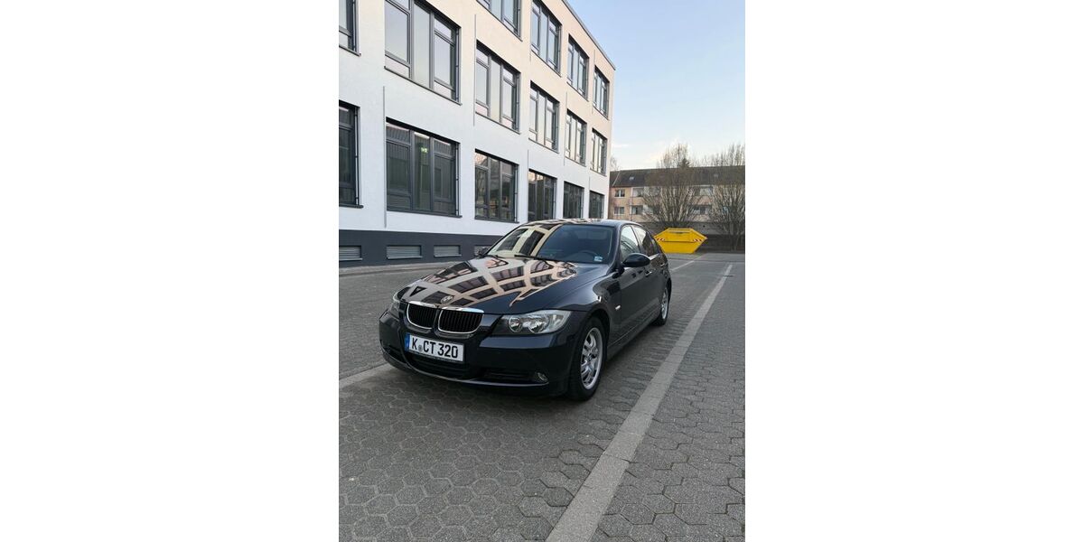 BMW 320 148.000 km 5.299 &euro; Köln Höhenberg 51103