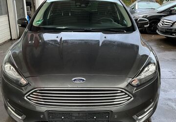 Ford Focus 124.000 km 5.990 &euro; koeln 51105