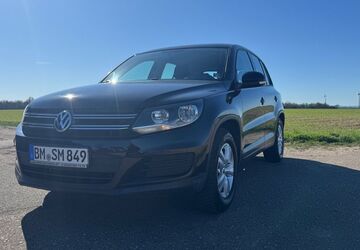 VW Tiguan 120.000 km 8.990 &euro; Erftstadt 50374