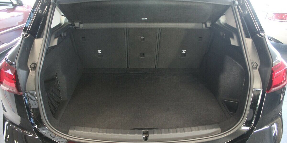 BMW 220 Active Tourer NEW MODELL - LED - Navi - Kamera 51.240 km 23.980 &euro; Euskirchen 53881