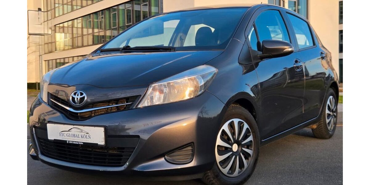 Toyota Yaris 179.000 km 4.800 &euro; Köln (Ostheim) 51107