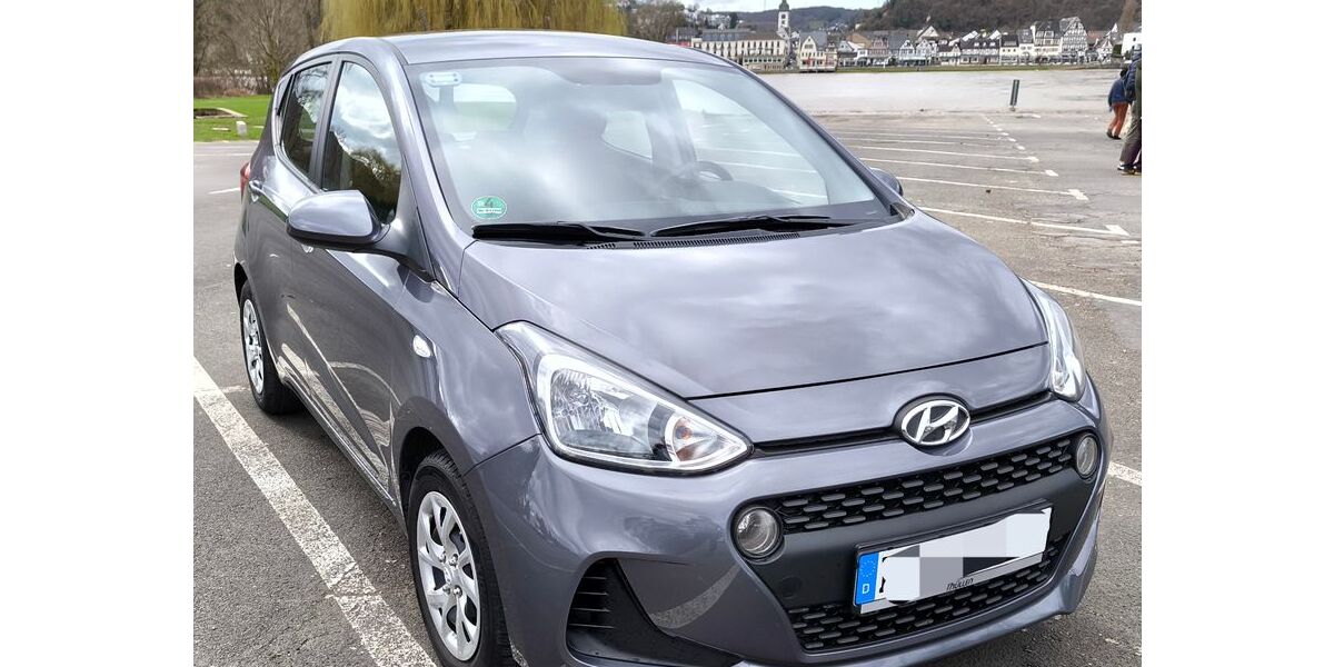 Hyundai i10 12.886 km 11.500 &euro; Bad Hönningen 53557