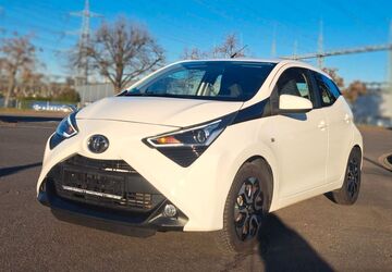 Toyota Aygo (X) 73.600 km 8.200 &euro; Lohmar 53797
