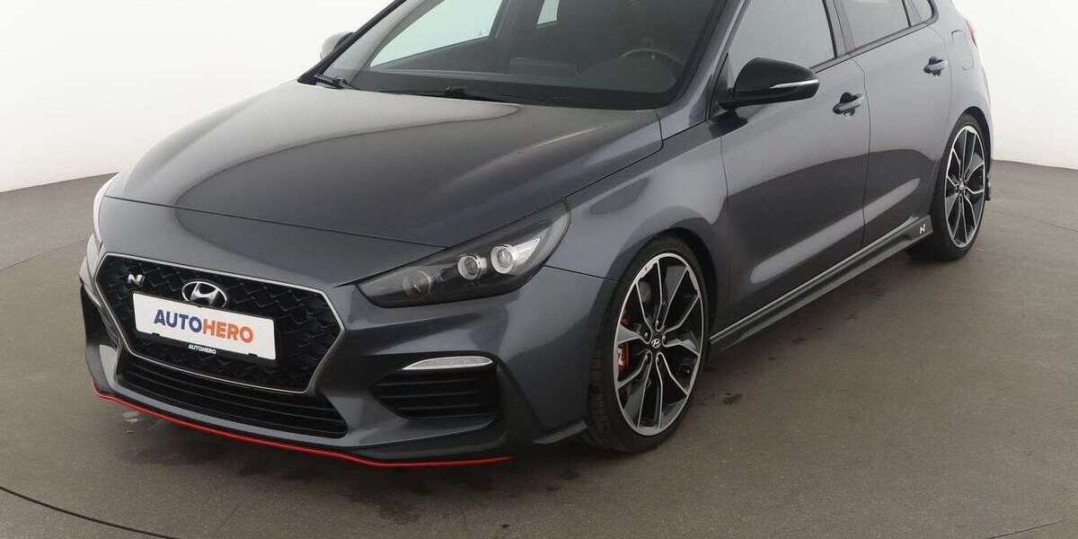 Hyundai i30 66.110 km 22.830 &euro; Köln 50739