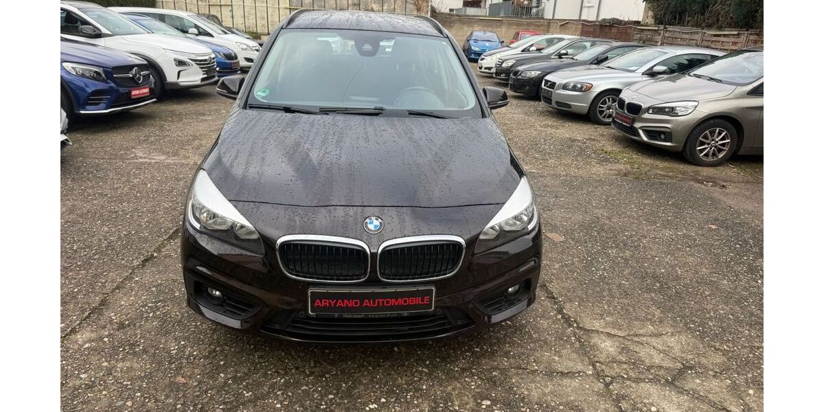 BMW 218 123.000 km 11.480 &euro; Bonn 53123