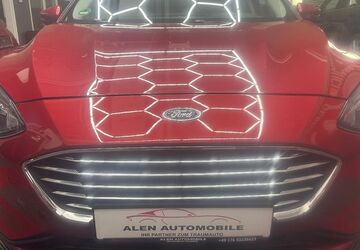 Ford Focus 61.620 km 12.690 &euro; Köln 51109