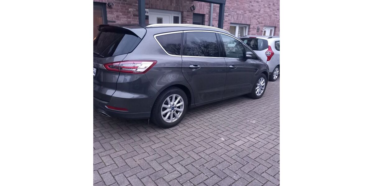 Ford S-Max 192.500 km 11.600 &euro; Köln 50769