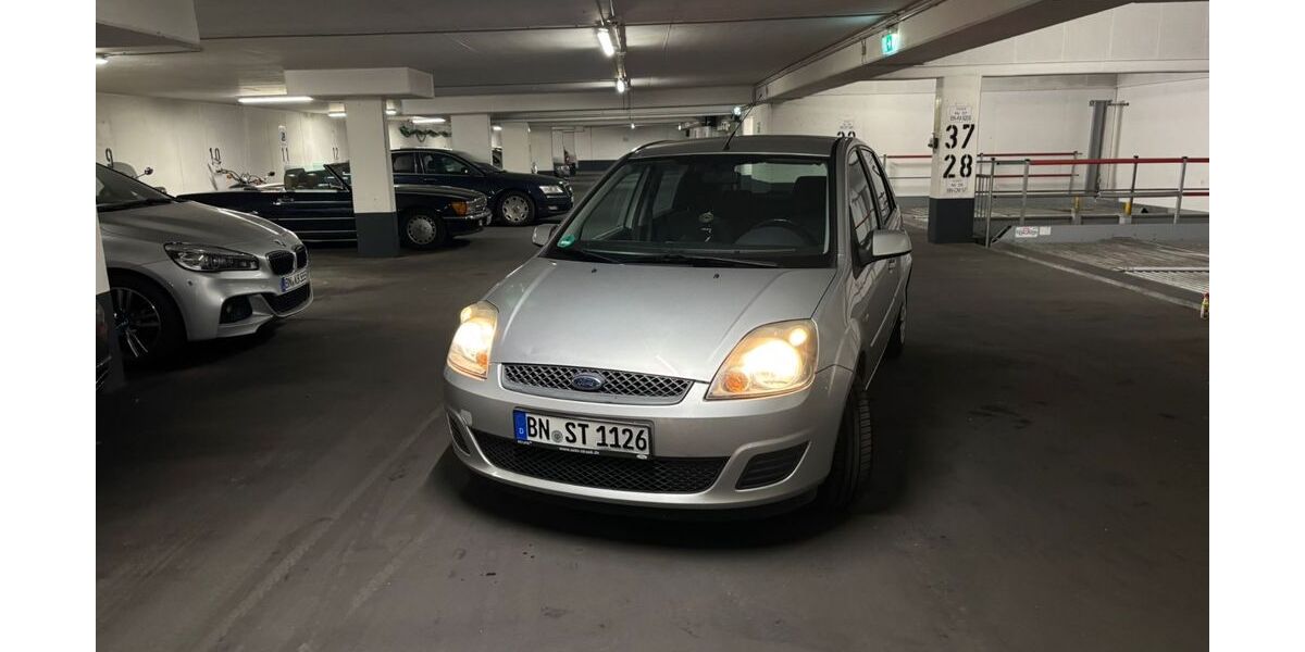 Ford Fiesta 94.800 km 2.650 &euro; Bonn 53173
