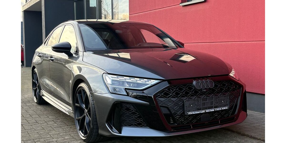 Audi RS3 7.532 km 58.800 &euro; Brühl 50321