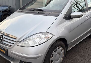 Mercedes-Benz A 170 154.243 km 2.990 &euro; Köln 51061