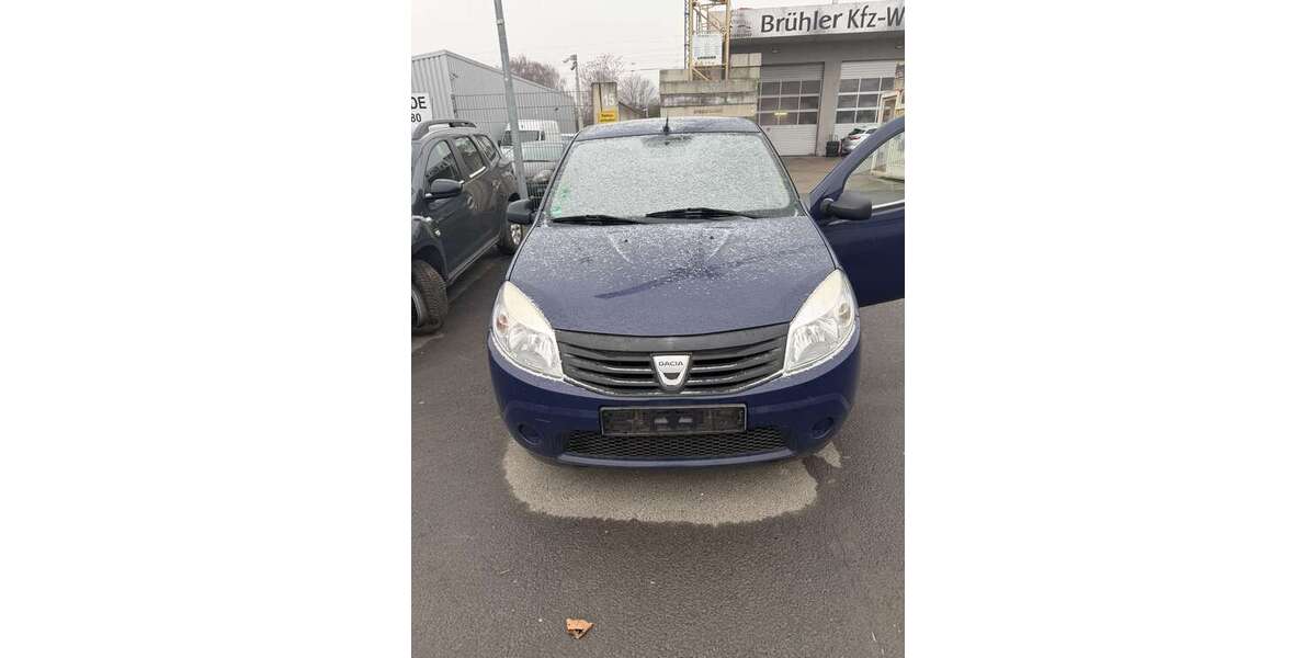 Dacia Sandero 80.000 km 2.200 &euro; Brühl 50321