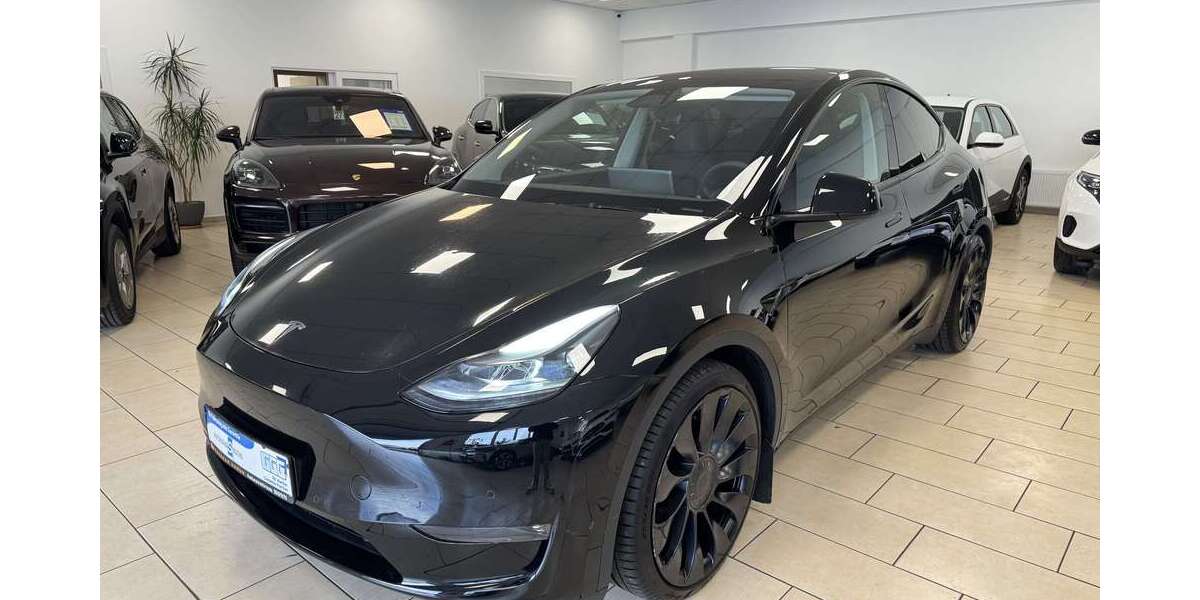 Tesla Model Y 10.566 km 37.000 &euro; Bonn 53227
