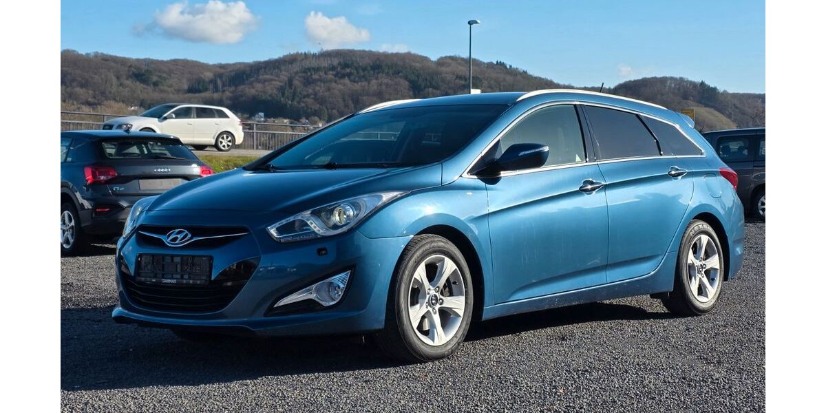 Hyundai i40 67.000 km 9.990 &euro; Oberwinter 53424