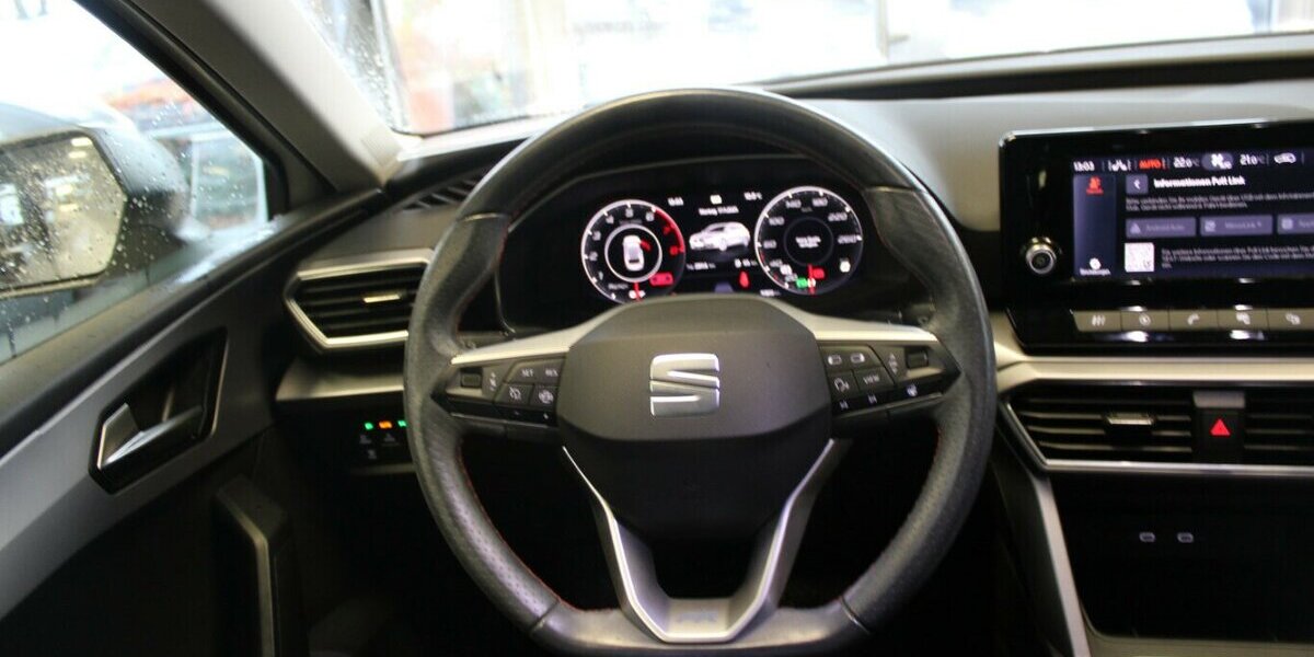 Seat Leon Sportstourer 1.5 eTSI ACT OPF DSG FR 82.810 km 18.980 &euro; Euskirchen 53881