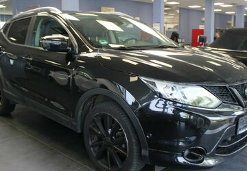 Nissan Qashqai 1.6 dCi Xtronic TEKNA - Pano - AHK - 108.138 km 14.980 &euro; Euskirchen 53881