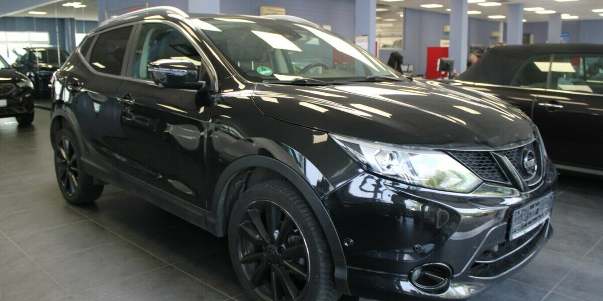 Nissan Qashqai 1.6 dCi Xtronic TEKNA - Pano - AHK - 108.138 km 14.980 &euro; Euskirchen 53881
