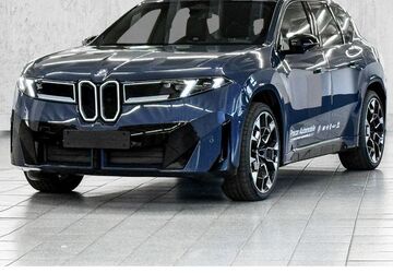 BMW iX3 8.000 km 79.330 &euro; Köln Süd 50968