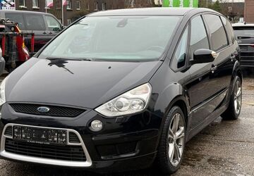 Ford S-Max 196.600 km 8.900 &euro; Köln 51105