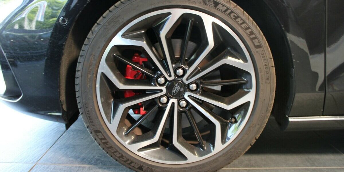 Ford Focus Turnier 1.5 EcoBlue St-Line X 155.940 km 12.980 &euro; Euskirchen 53881