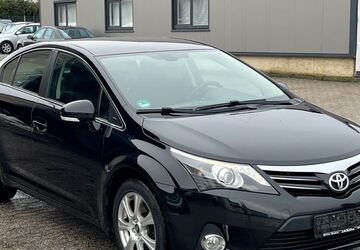 Toyota Avensis 220.340 km 7.950 &euro; Bornheim 53332