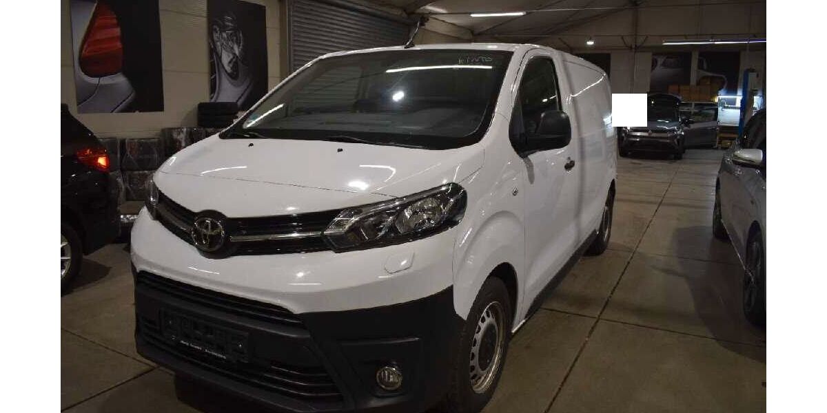 Toyota Proace (Verso) 105.000 km 16.990 &euro; Oberwinter 53424