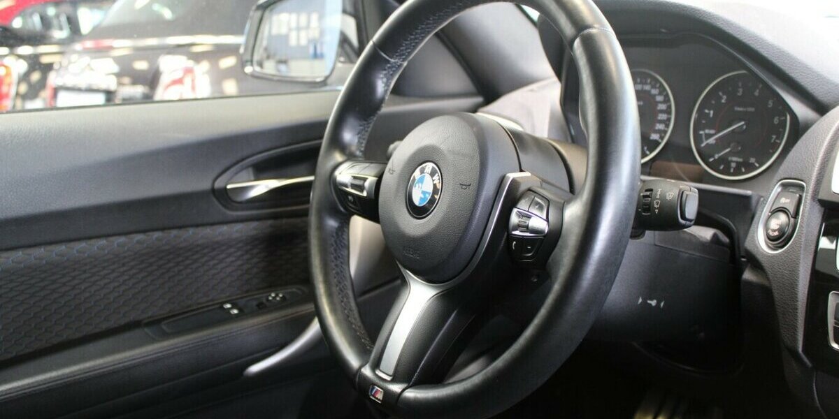 BMW 118 M-Sport Shadow LED - Navi 128.914 km 12.980 &euro; Euskirchen 53881