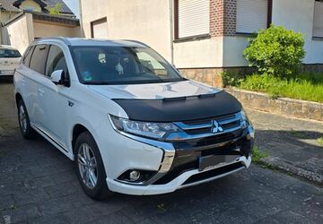 Mitsubishi Plug-in Hybrid Outlander 40.000 km 18.500 &euro; Grafschaft 53501