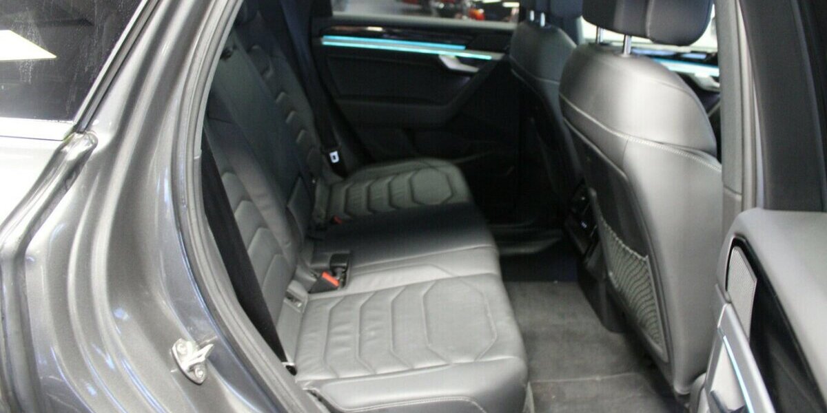 VW Touareg 3.0 V6 TDI 4Motion DPF Automatik 115.440 km 36.980 &euro; Euskirchen 53881