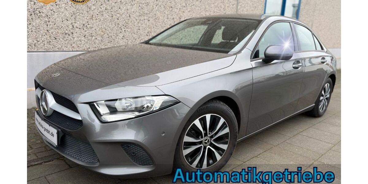Mercedes-Benz A 180 129.000 km 17.999 &euro; Köln 50739