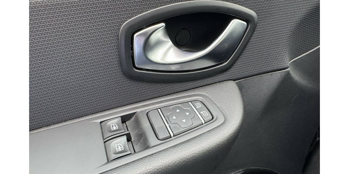 Renault Clio dCi90 Cargo 2Si PKW Navi Klima Lim.1Hd EU 6 60.000 km 9.500 &euro; Erftstadt 50374