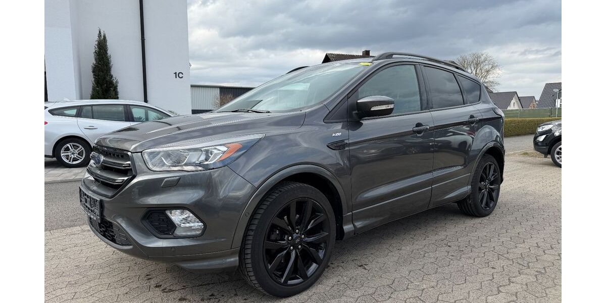Ford Kuga 146.801 km 9.999 &euro; Hennef 53773