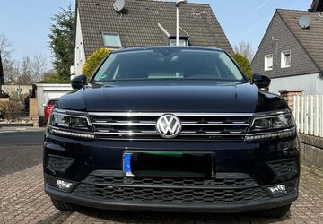 VW Tiguan 114.000 km 21.650 &euro; Köln 50737