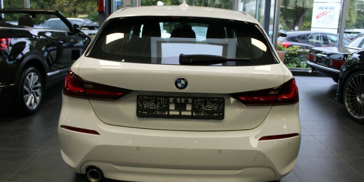 BMW 118i Aut. Advantage - Navi - LED - 49.998 km 21.980 &euro; Euskirchen 53881