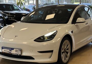 Tesla Model 3 54.919 km 26.900 &euro; Hennef 53773