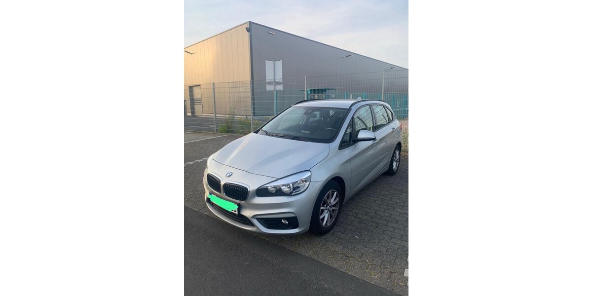 BMW 218 150.000 km 7.000 &euro; Bonn 53111