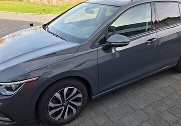 VW Golf 33.000 km 22.990 &euro; Linz am Rhein 53545