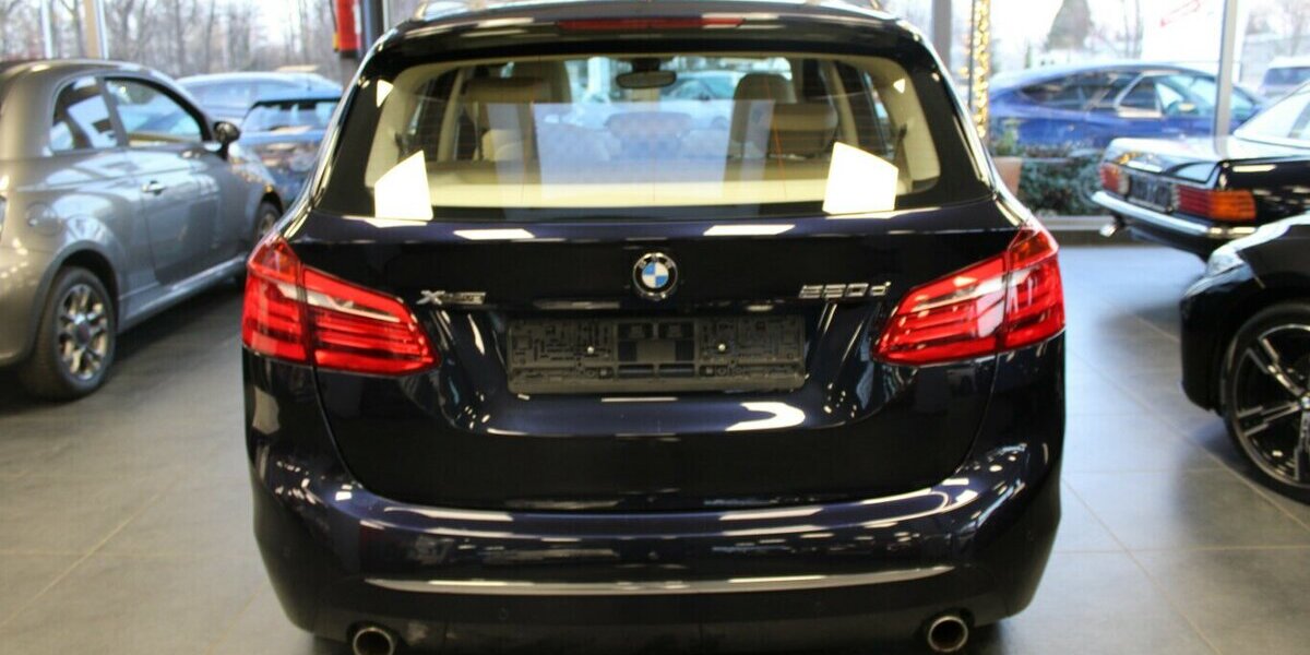 BMW 220 220d Active Tourer xDrive Aut. Luxury Line 83.700 km 16.980 &euro; Euskirchen 53881