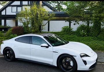 Porsche Taycan 34.950 km 53.499 &euro; Rodenkirchen 50996