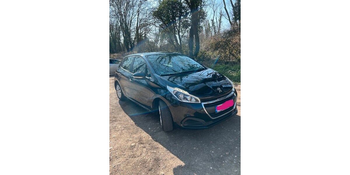 Peugeot 208 103.000 km 4.500 &euro; Erftstadt 50374