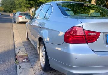 BMW 325 207.000 km 5.000 &euro; Bonn 53177