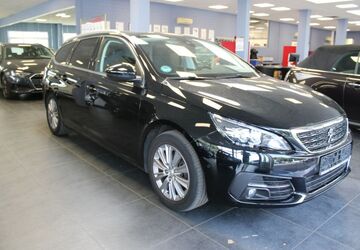 Peugeot 308 33.490 km 14.980 &euro; Euskirchen 53881