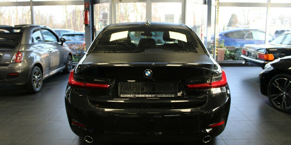 BMW 318 318i Aut. Advantage 47.175 km 24.980 &euro; Euskirchen 53881