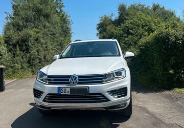 VW Touareg 131.147 km 32.250 &euro; Wachtberg 53343