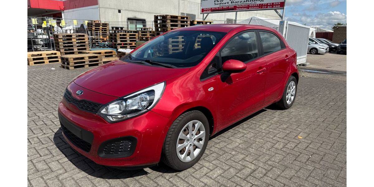 Kia Rio 198.000 km 2.999 &euro; Euskirchen 53879