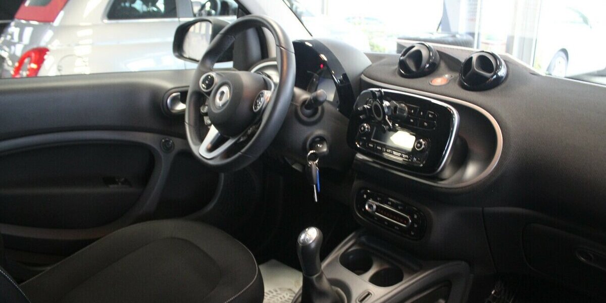 Smart ForTwo coupe passion 43.179 km 11.780 &euro; Euskirchen 53881